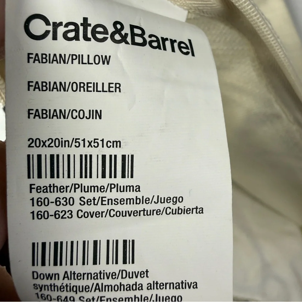 Crate&Barrel excellent clean